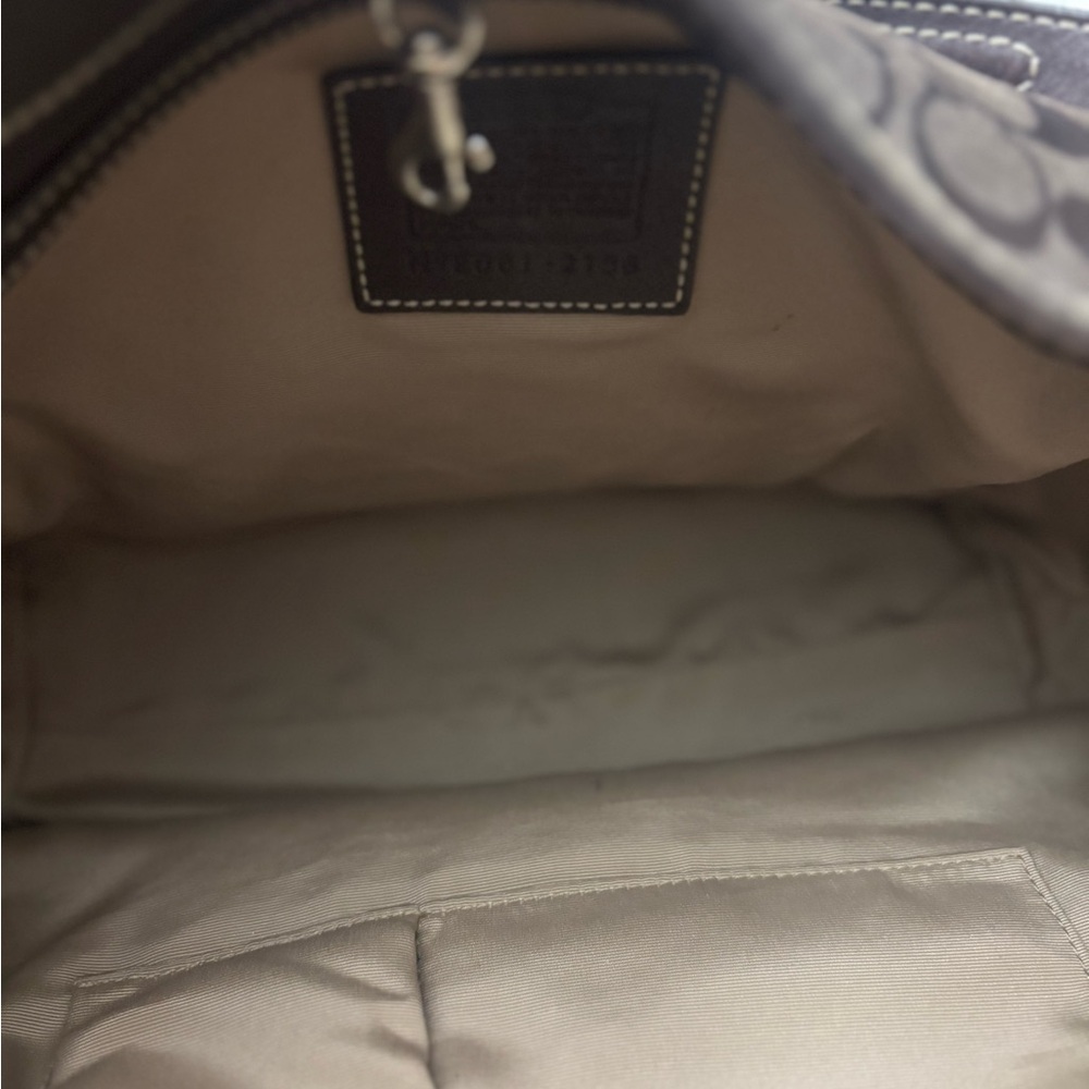 Coach Women’s Signature Canvas Bag in Brown - Picture 3 of 7